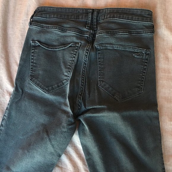 Hollister high rise skinny black jeans - Picture 4 of 6